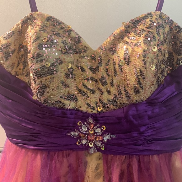 Pink sparkly mini dress with cheetah print accents good for prom or party - Picture 2 of 11